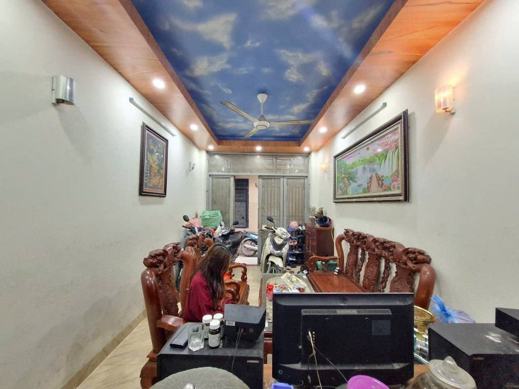 Bán nhà Yên Xá, Thanh Trì, 32m2, giá 4,9 t, 5 tầng, nội thất đầy đủ